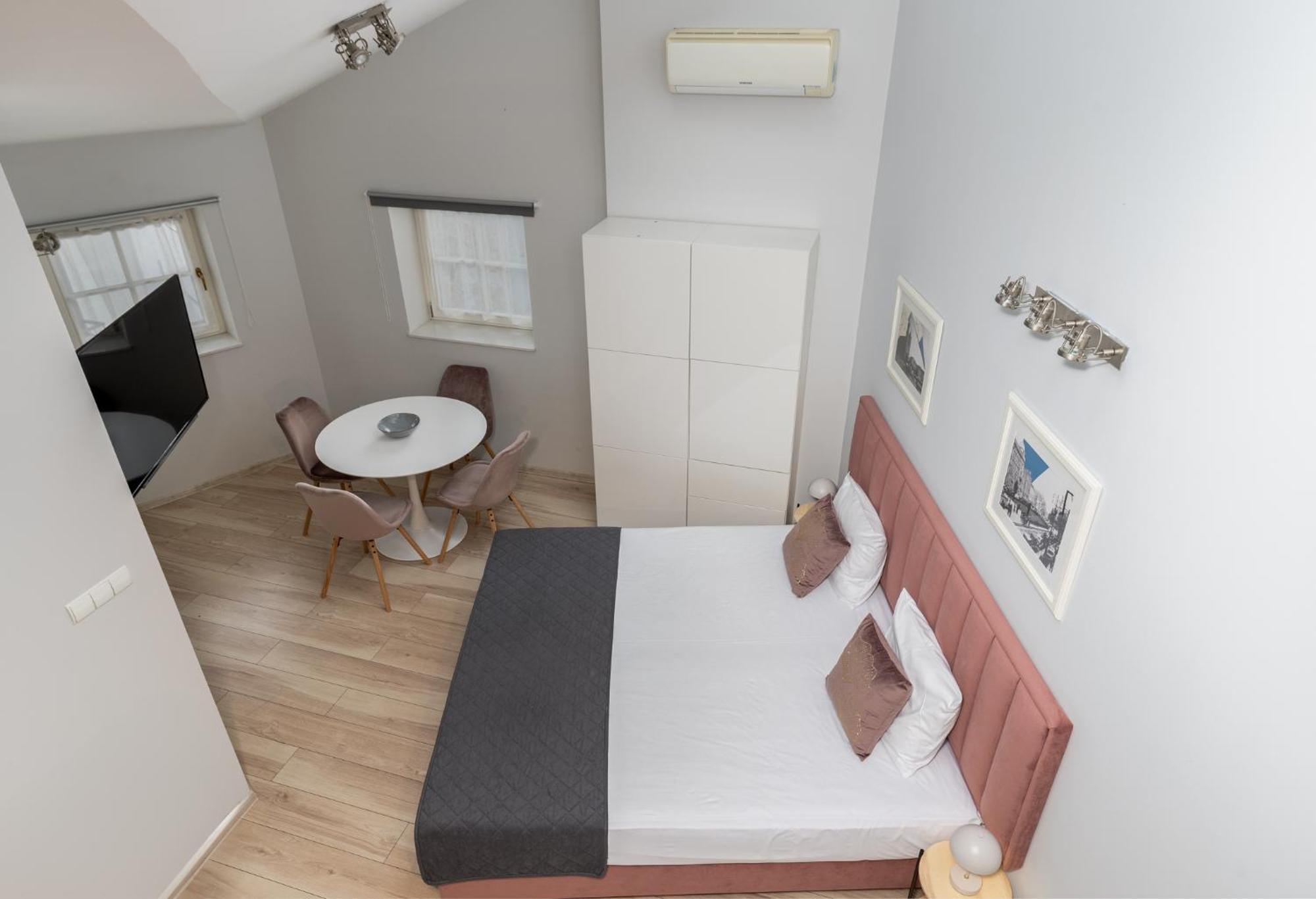 Miodowa Boutique Residence Krasków Rom bilde